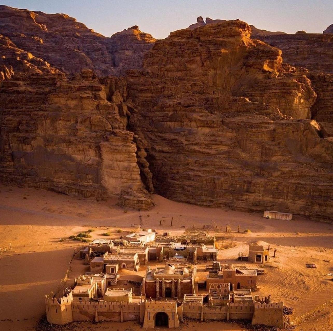 Bedouin Bunch Camp Hotel Wadi Rum Ngoại thất bức ảnh