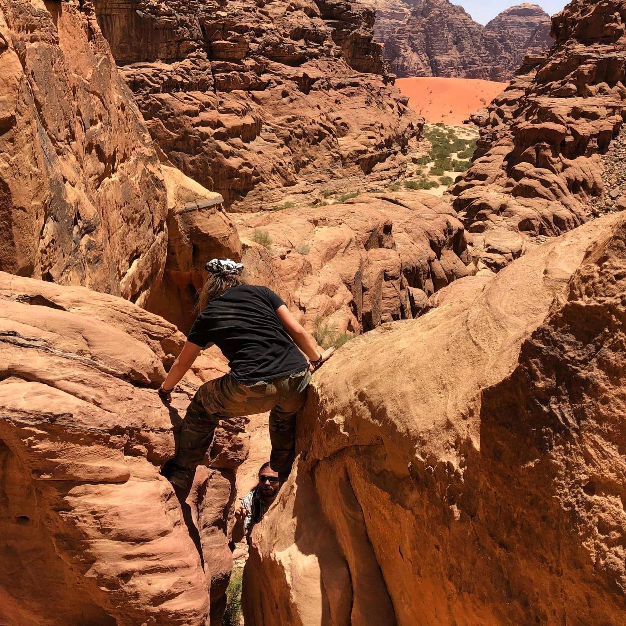 Bedouin Bunch Camp Hotel Wadi Rum Ngoại thất bức ảnh