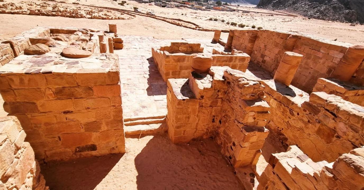 Bedouin Bunch Camp Hotel Wadi Rum Ngoại thất bức ảnh