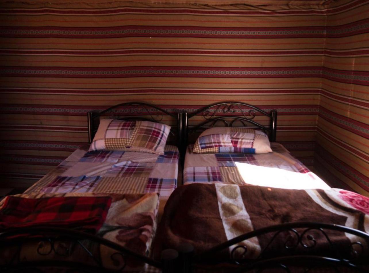 Bedouin Bunch Camp Hotel Wadi Rum Ngoại thất bức ảnh
